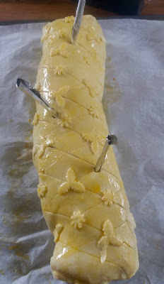 filet mignon en croute alt="filet mignon en croute"