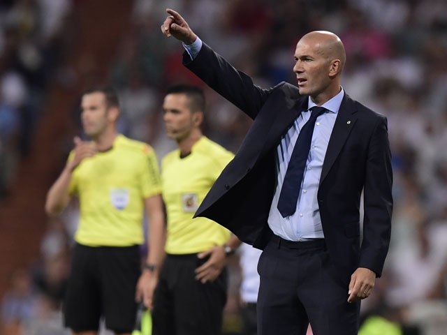 Zidane trở thành HLV chính cho Real