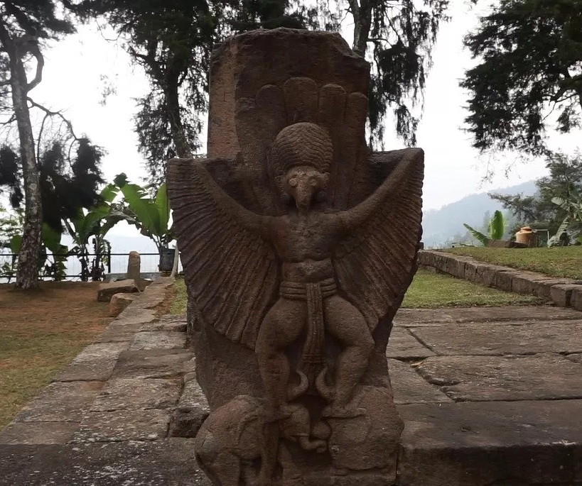 Peninggalan Kerajaan Majapahit, Candi Sukuh dan Mitosnya
