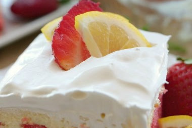 STRAWBERRY LEMONADE CREAM CHEESE POKE CAKE