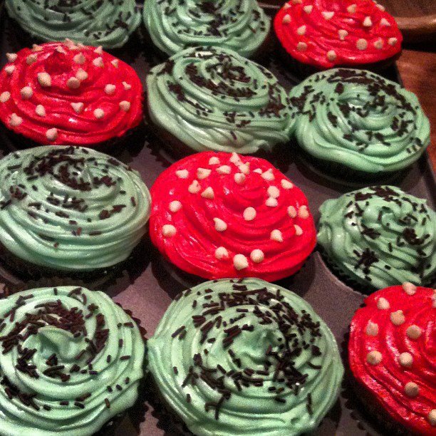 CUPCAKES Y MUCHO MAS Cupcakes Rojos y Verdes