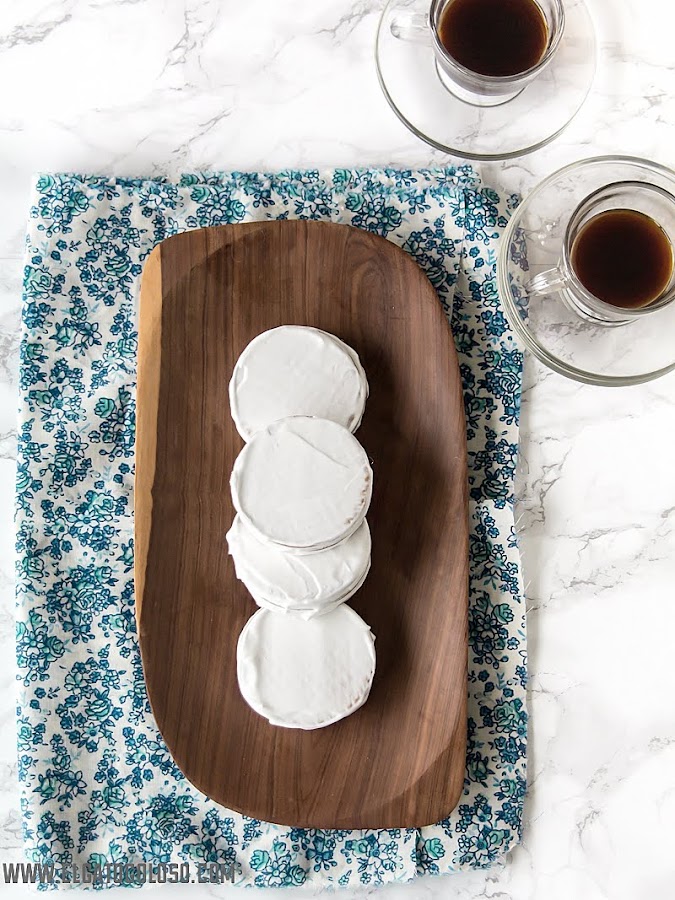 El gato goloso - Alfajores super fáciles de galletas María