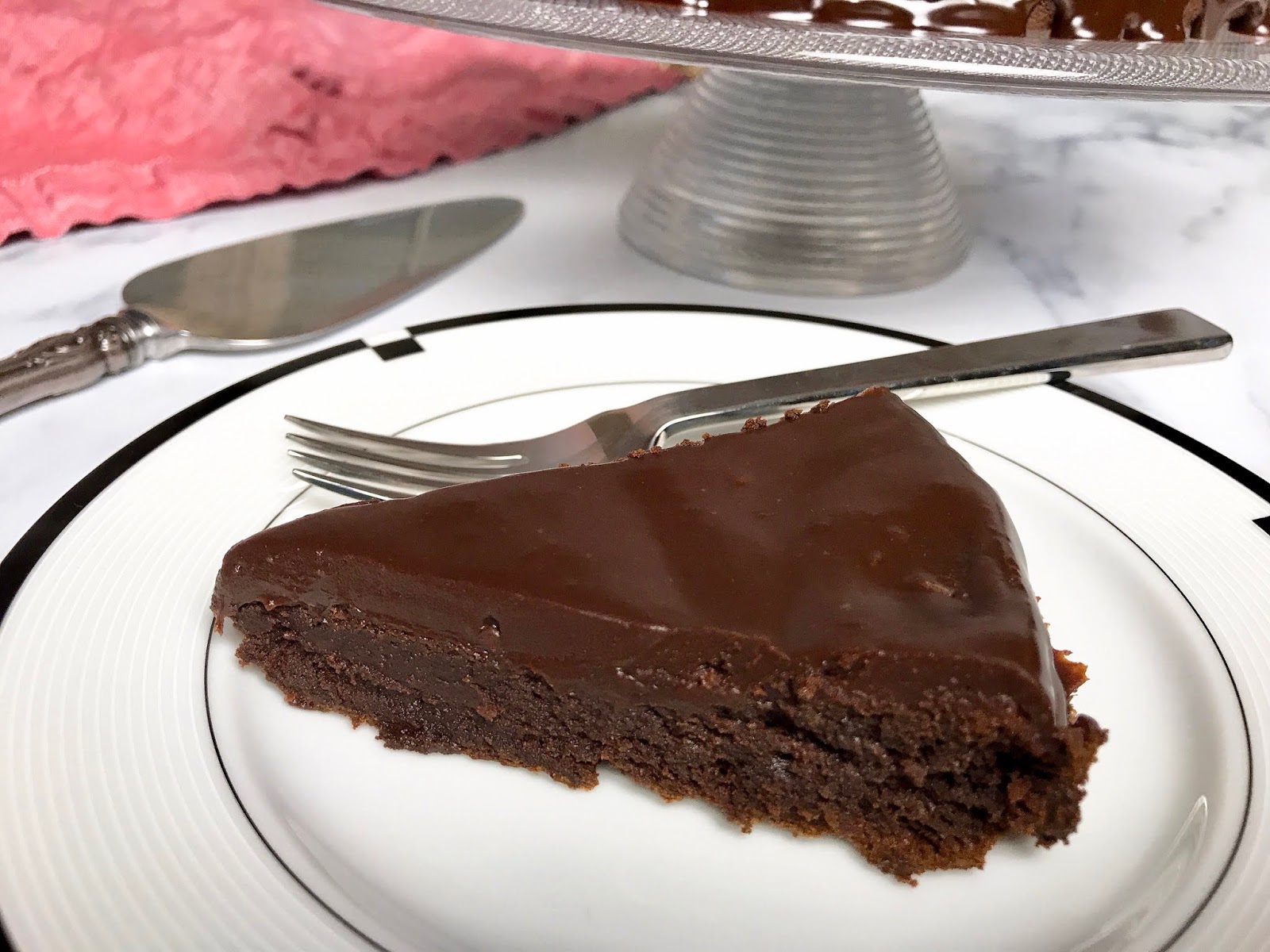 Flourless Chocolate Mocha Fudge Cake with Chocolate Ganache