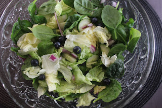 Blueberry Bibb and Baby Spinach Salad