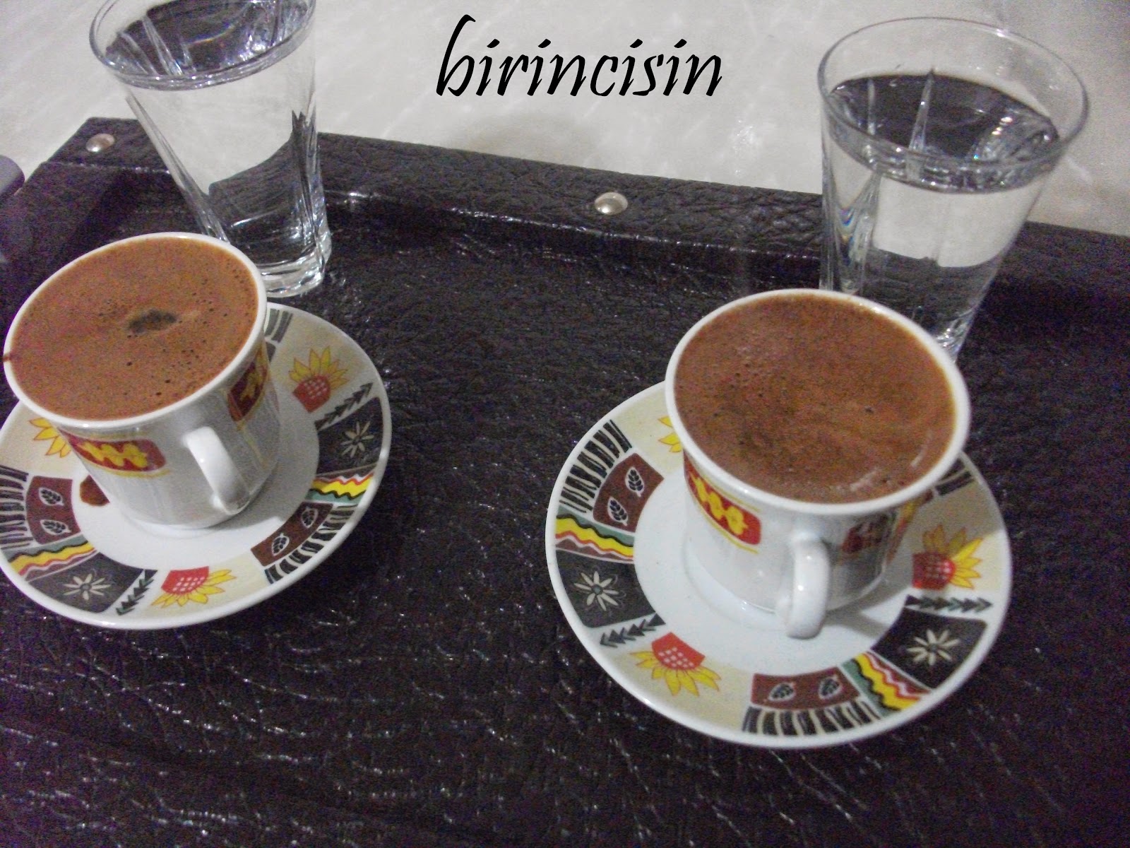BİRİNCİSİN GÜN MASAM VE KAKULELİ DİBEK KAHVESİ