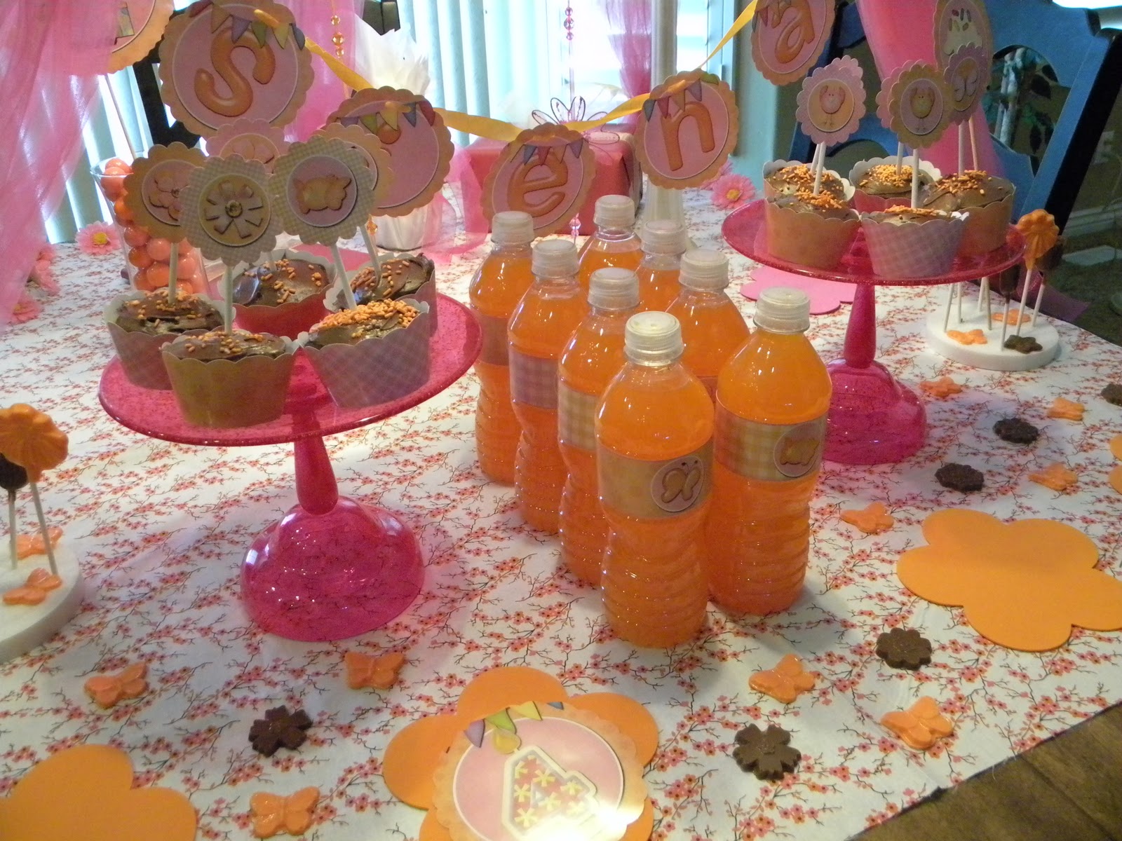 FlipChick Designs Pink and Orange Party Feature
