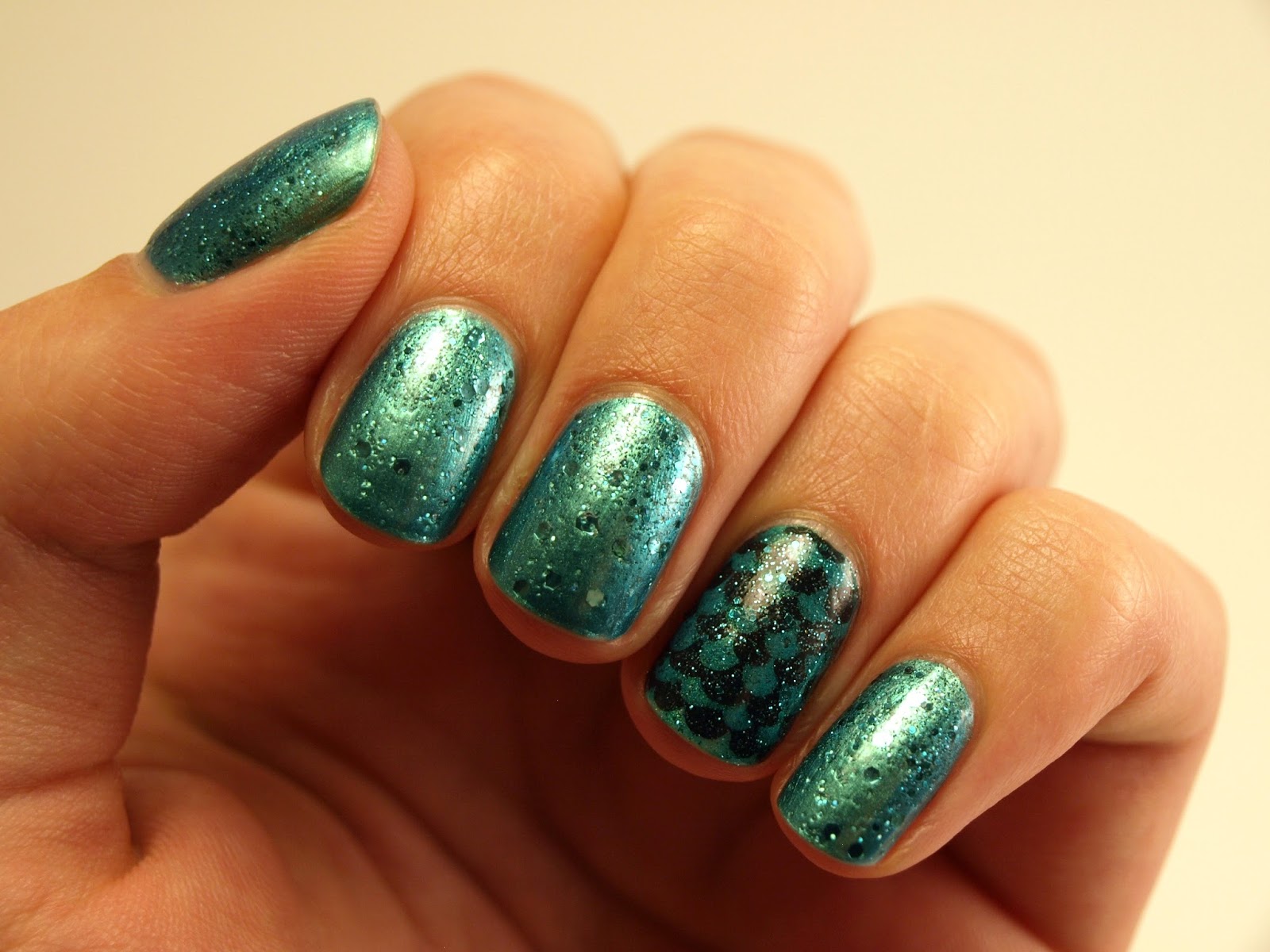 Green nail polish - wide 2