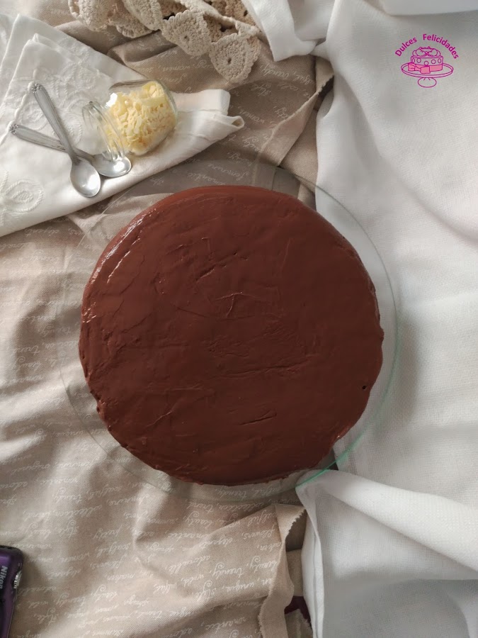 Tarta marquesa de chocolate venezolana
