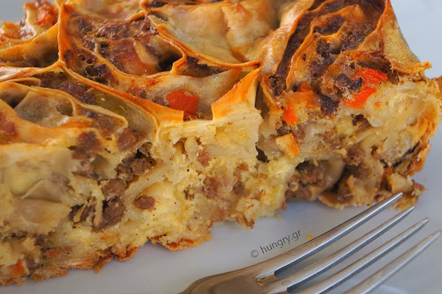 Minced Meat and Cabbage Pie