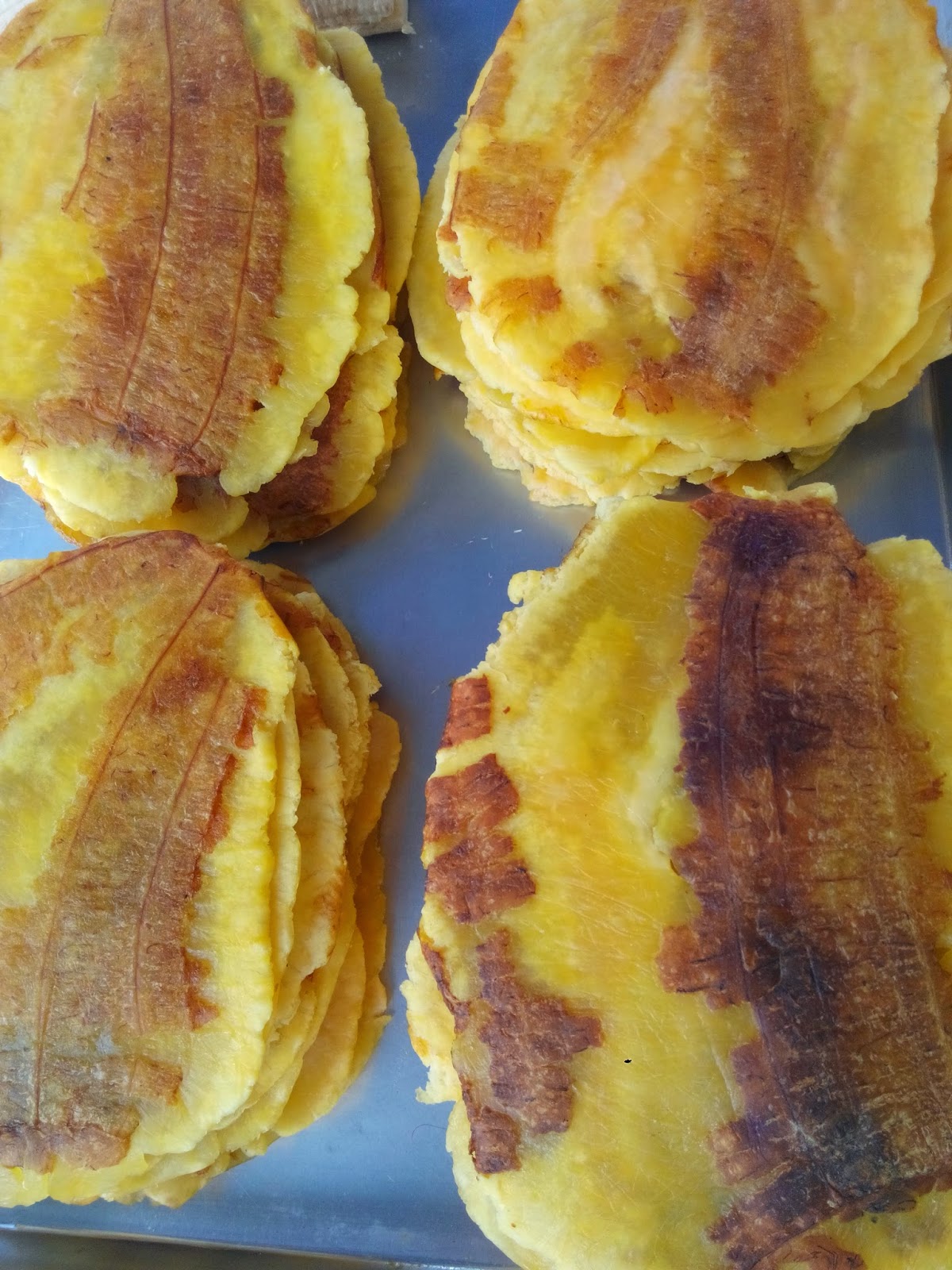 Henry's Patacon Patacones Arepas Tumbarranchos Yoyos y Pabellon para