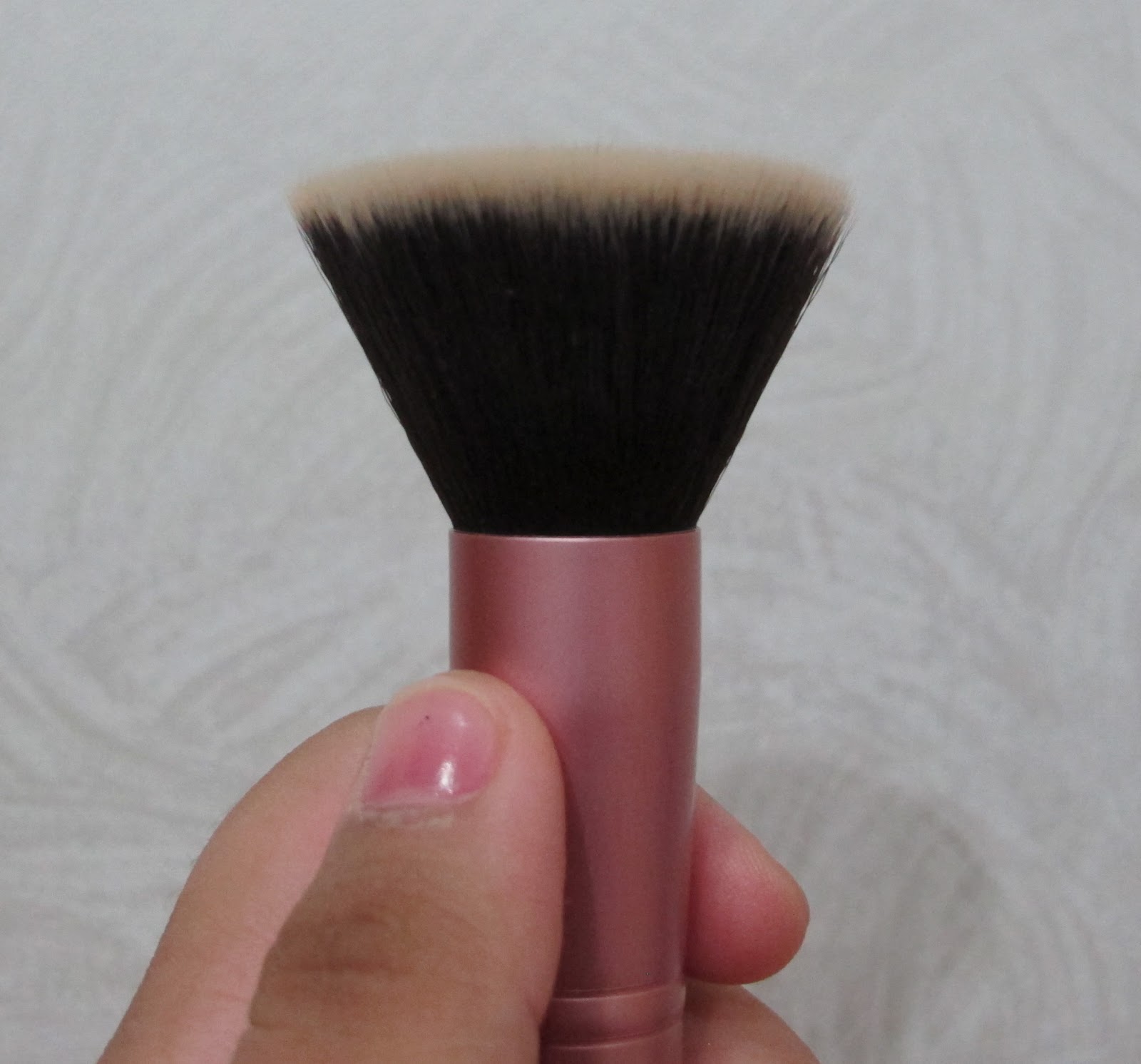 Beauty Cosmetics Flat Top Brush Review JANNIEOLOGY