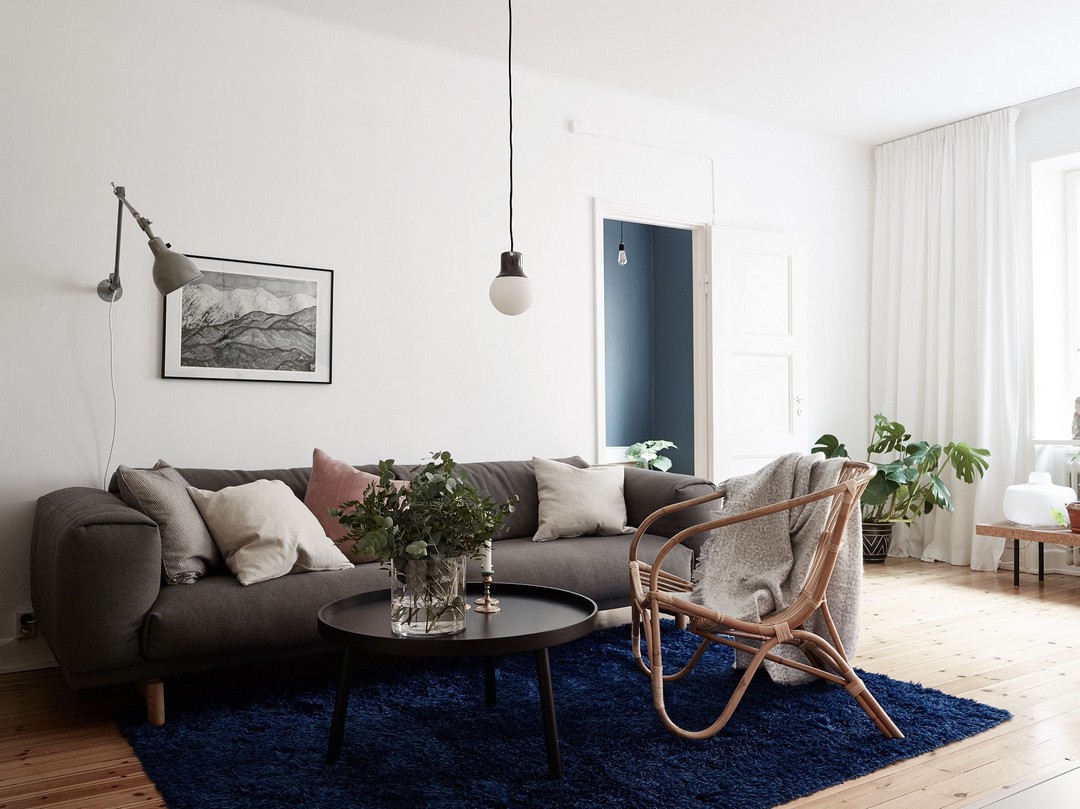 Découvrir l'endroit du décor : une couleur... bleu marine