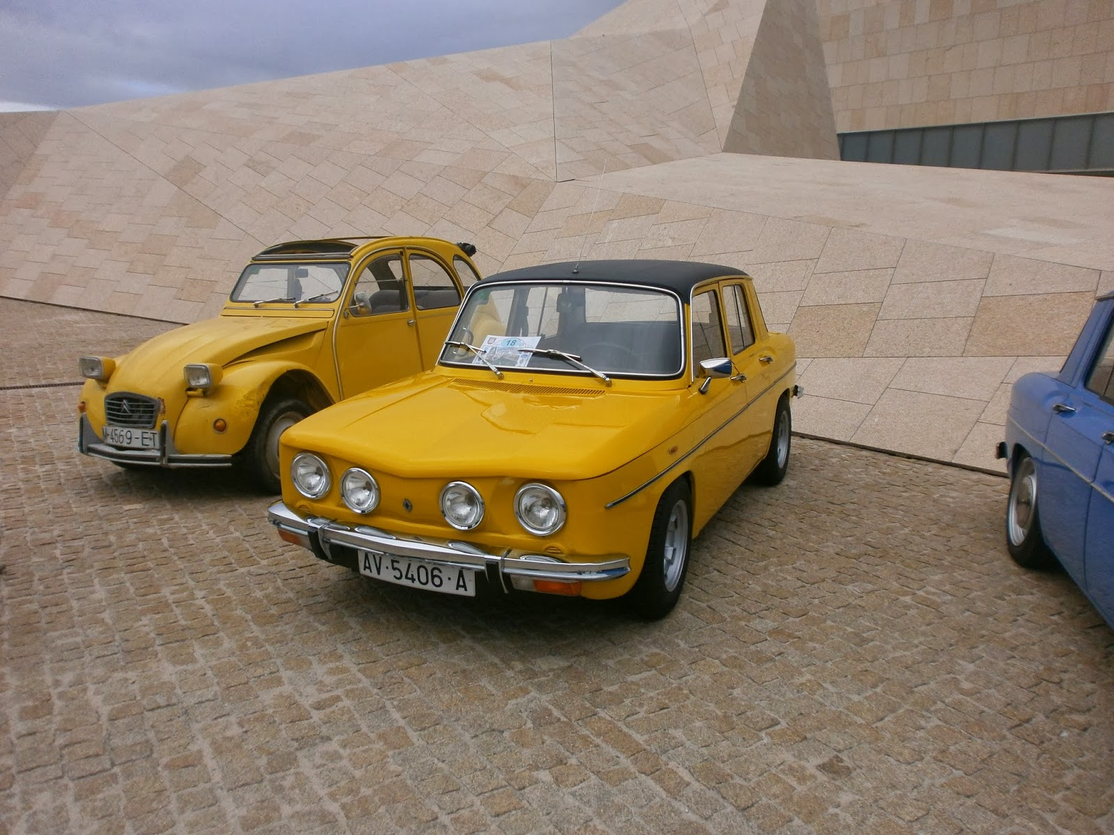 Смартфон renault 8 pro