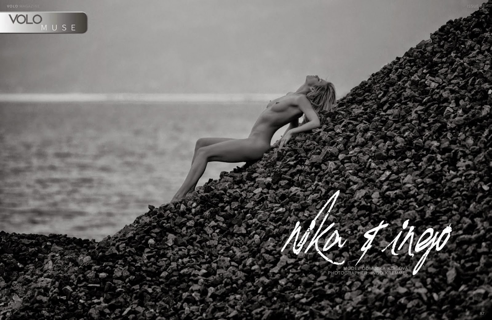 Журнал для взрослых adult: Красивая эротическая ЧБ фотосессия. 