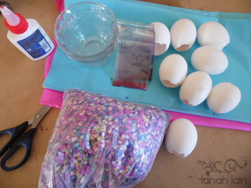 Cascarones de huevo rellenos de confeti