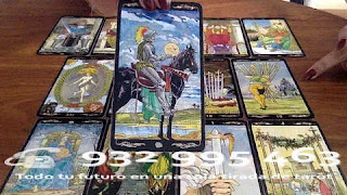 Llama ahora para una lectura de tarot. TAROT