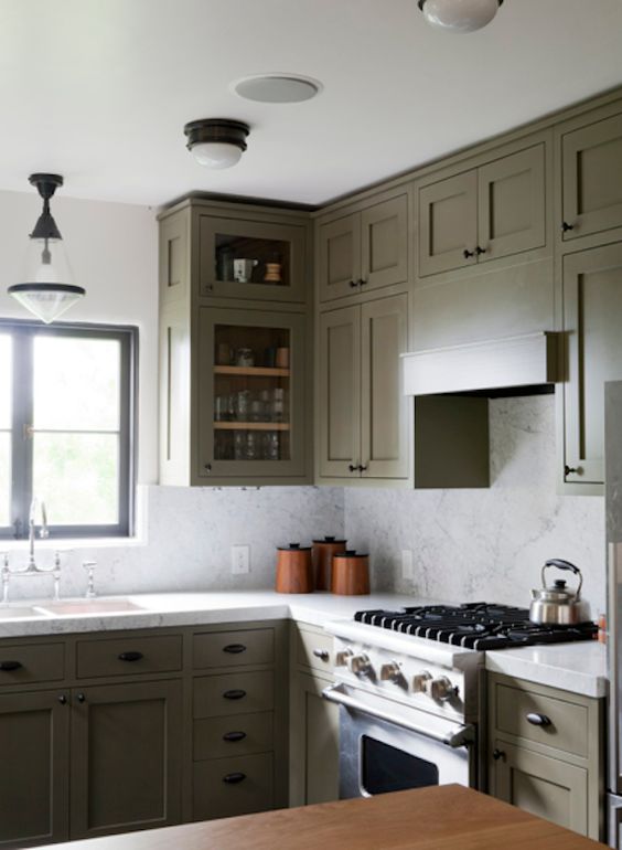 10+ Fabulous NonWhite Kitchen Makeovers Live Pretty on a Penny