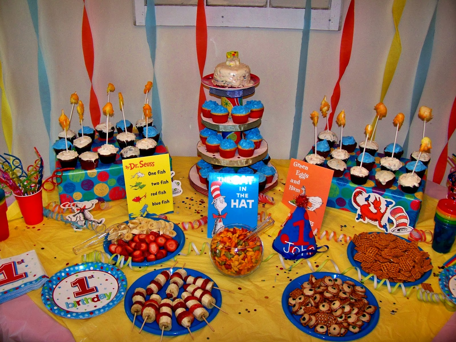 Tegan Lampp Dr. Seuss 1st Birthday Party