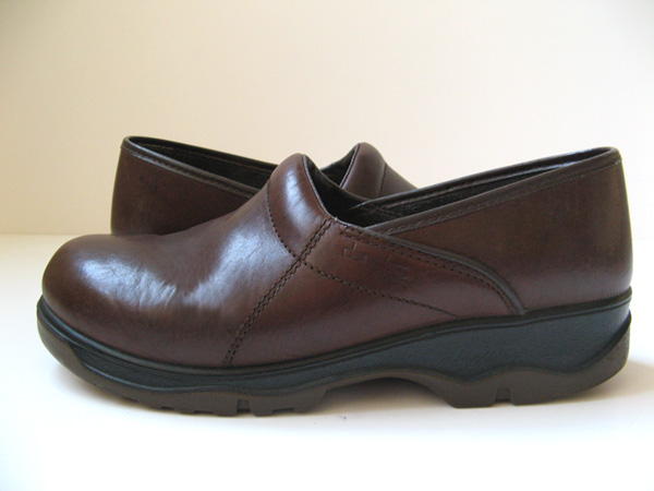 dansko 43