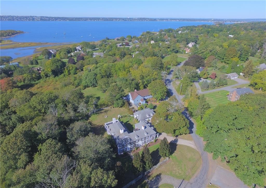 Sweet House Dreams Winnisimet Farms, 1750 Colonial in Tiverton, Rhode