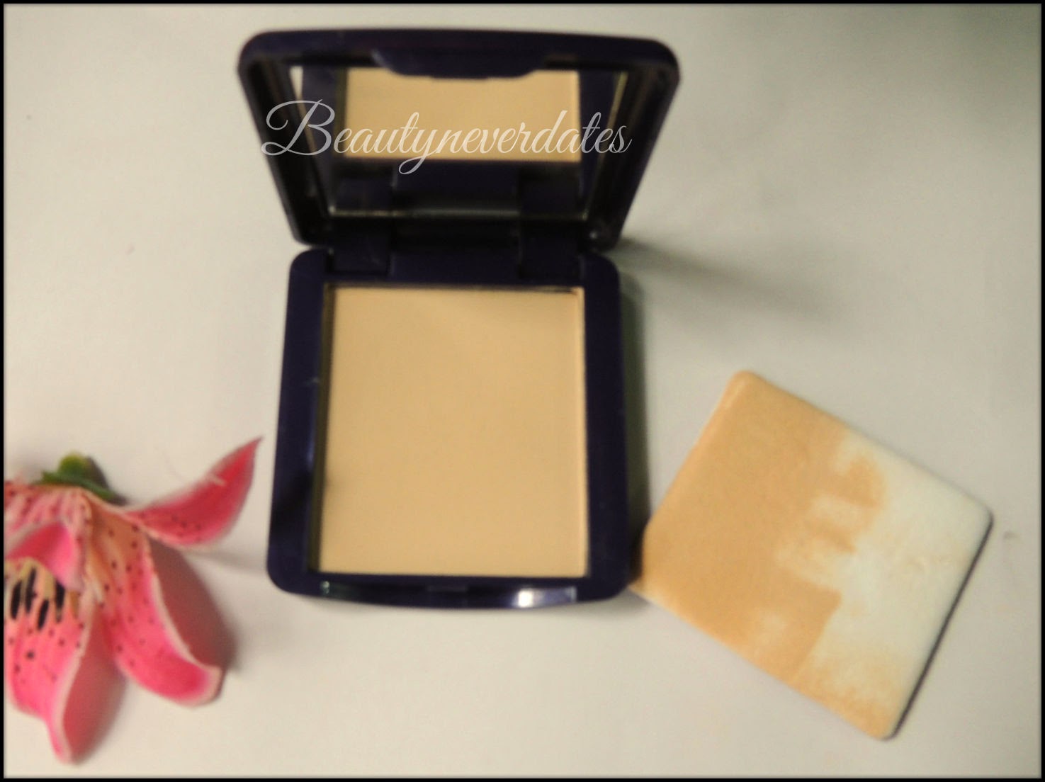 Oriflame The ONE IlluSkin Compact Powder Review 