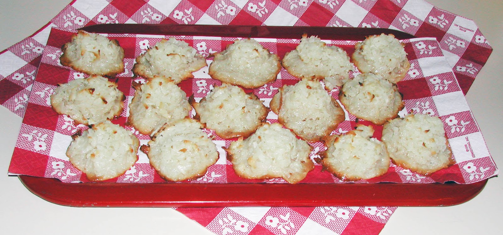 The Iowa Housewife Coconut Macaroons