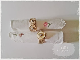 table setting con 
portatovaglioli di spago
