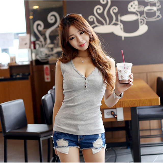 Model Dalaman Tank Top Sexy Wanita Masa Kini Model Dalaman Tank Top Sexy Wanita Masa Kini
