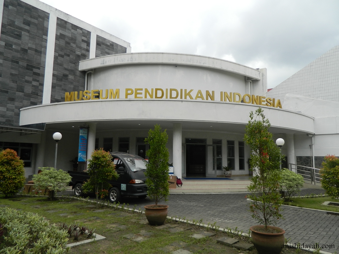 SangPetualang: Museum Pendidikan Indonesia (MPI) Yogyakarta, Museum