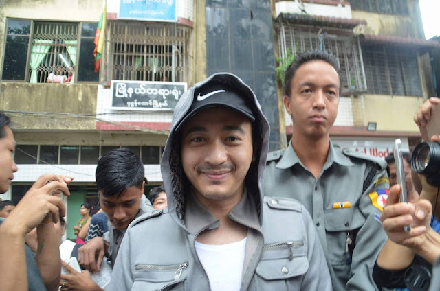 Moe Aung Yin Walks Into The Crowd To Face His Charge In Pazuntaung Police Station