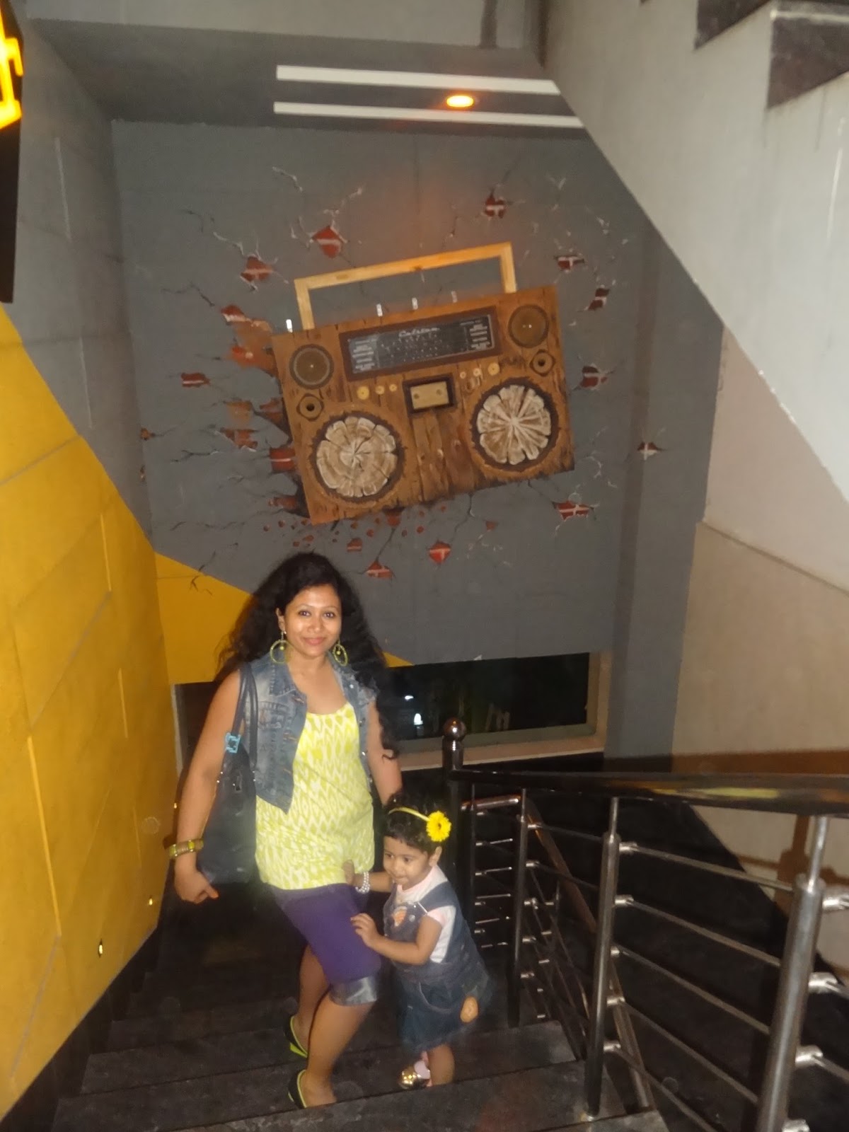 Boombox Cafe , Gurgaon DocDivaTraveller