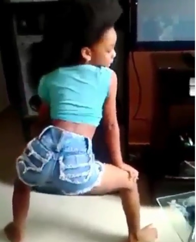 indian muslim aunty pussy images lil girls twerking on boy