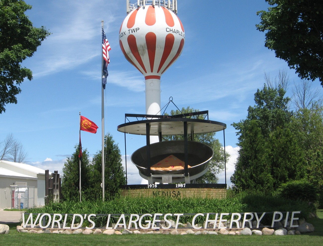 Road Trips! Charlevoix, Michigan World's Largest Cherry Pie Pan (for