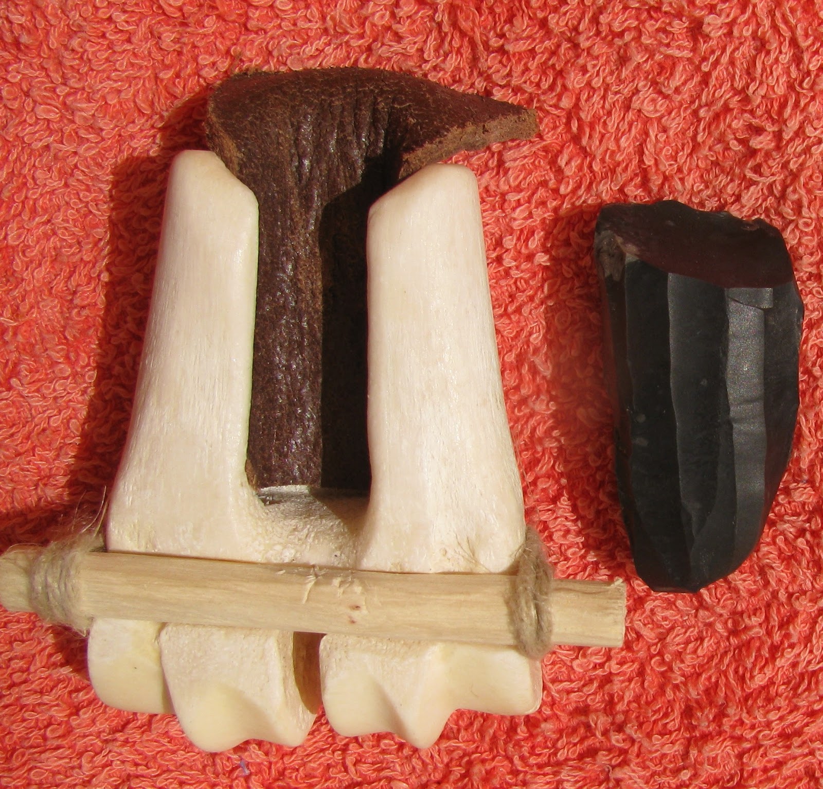 Jose Heredia TALLA LÍTICA ,CIENCIA AUXILIAR DE LA ARQUEOLOGIA