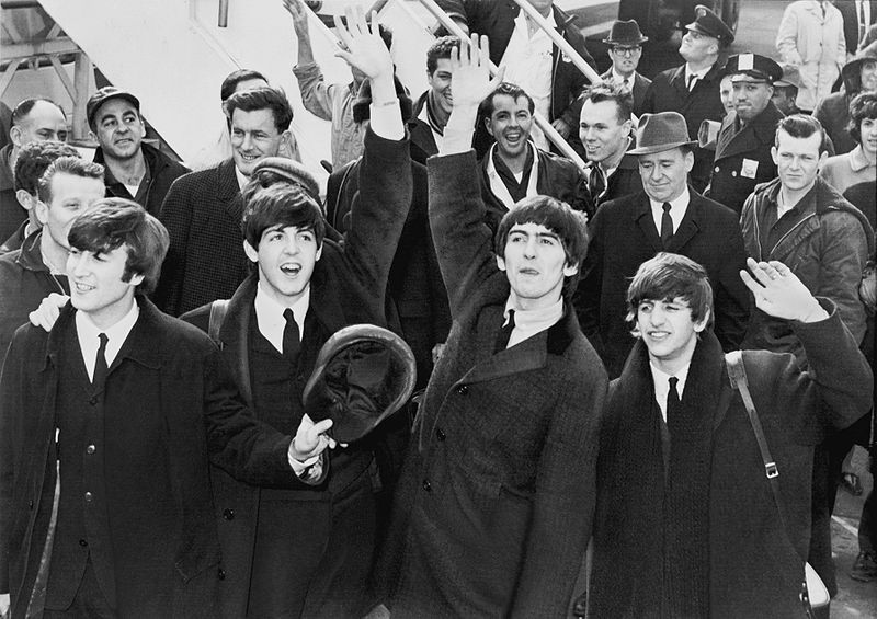 Five Reasons Why The Beatles Suck ~ THE INTERNET IS IN AMERICA image