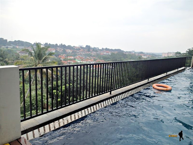 Keliling Bogor, Menginapnya di Padjajaran Suites Hotel & Conference Padjajaran Suites Hotel & Conference