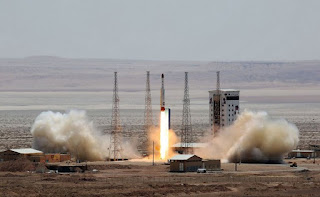 Spotlight : Iran in successful test of satellite-launch rocket Spotlight : Iran in successful test of satellite-launch rocket