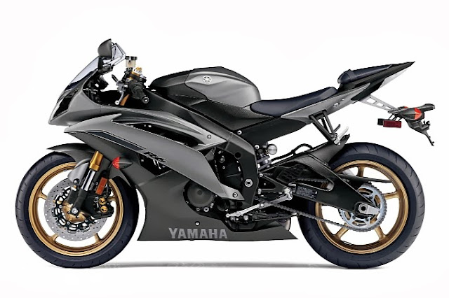 http://motorcyclesky.blogspot.com/images/news/gallery/2014-yamaha-yzf-r6-official-pics-photo-gallery_3.jpg?1379073533