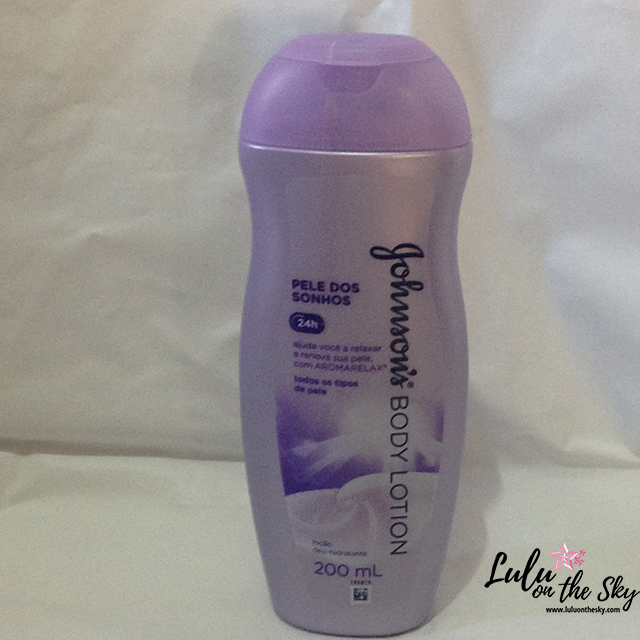 Lulu on the sky Loção Hidratante Johnson's Body Lotion Pele dos Sonhos