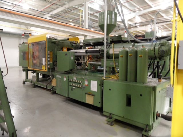injection mold press