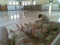 Hukum Tidur di Dalam Masjid
