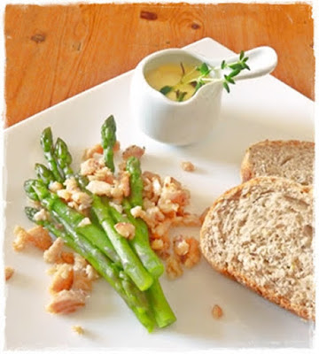 aspargus, smoked trout and hollandaise