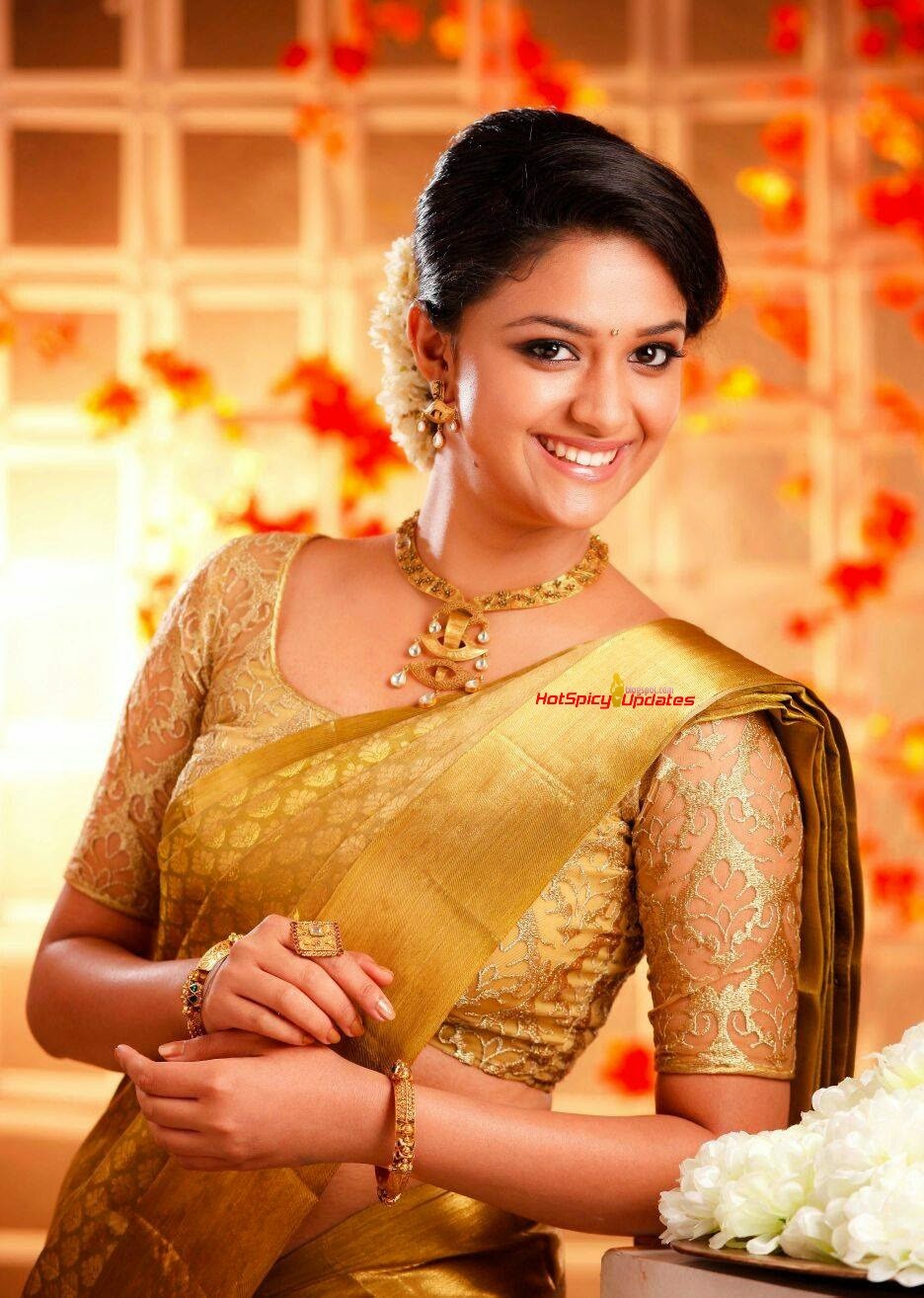 Keerthi Suresh ( Keerthy Suresh ) Age Height Photos Friends Family