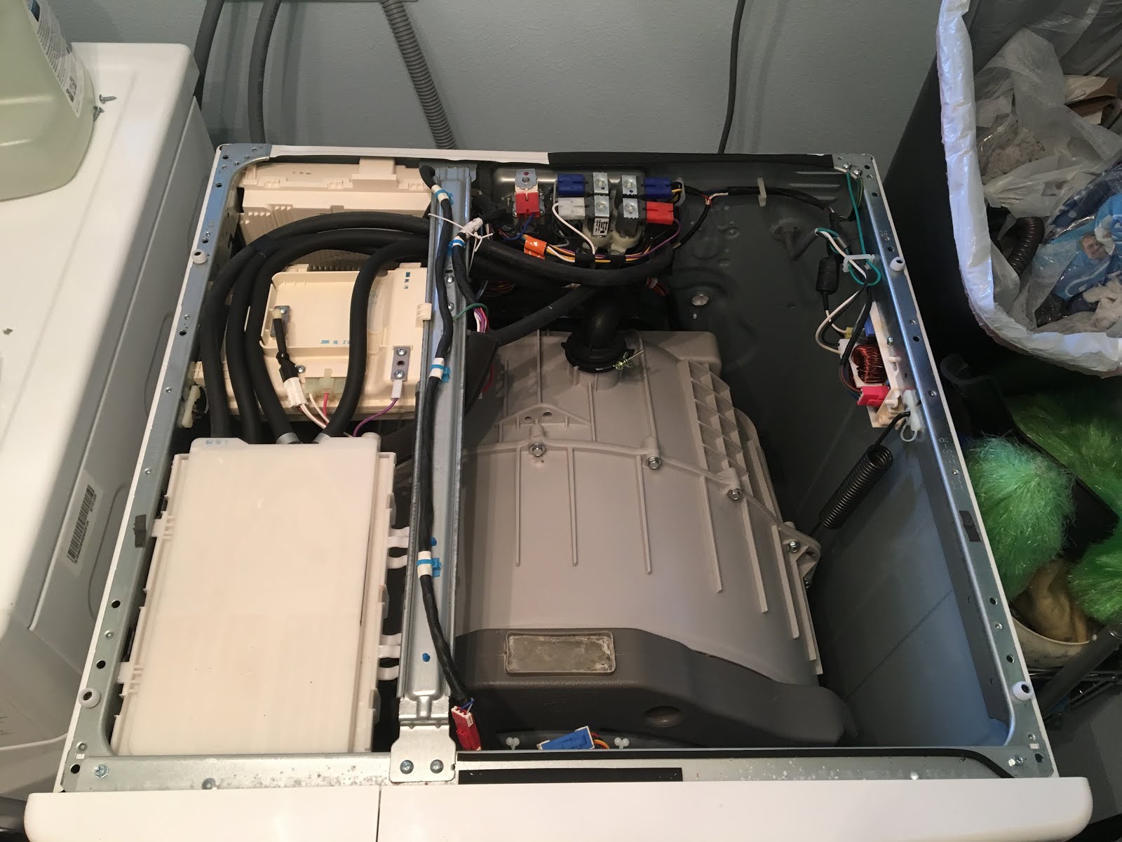 The Fat Guy Experience LG TROMM FRONT LOADING WASHER WATER LEVEL