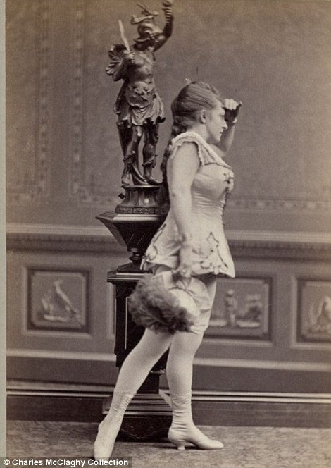 Vintage Burlesque Photos 18