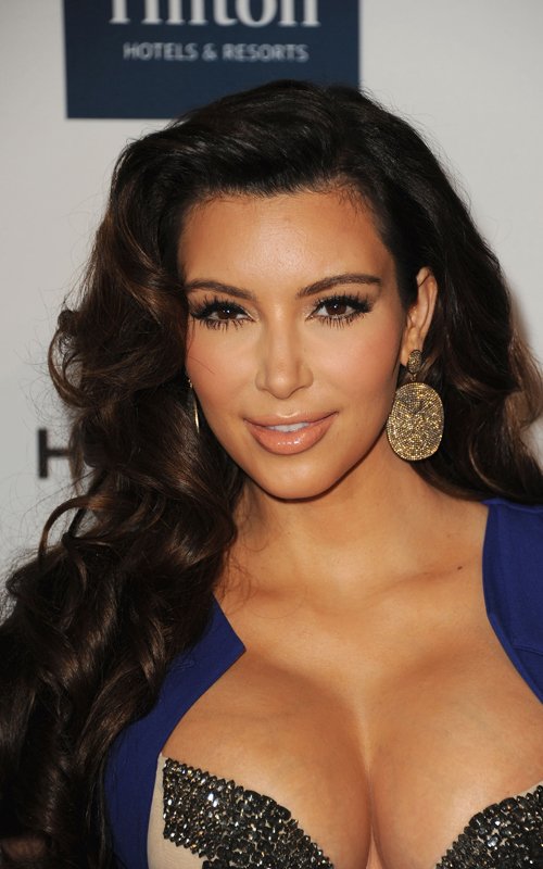 Kim Kardashian Attends pre-Grammy Awards