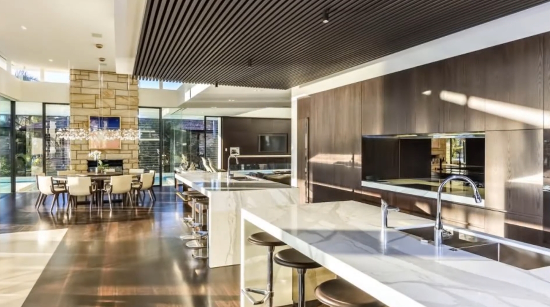 32 Interior Design Photos vs. Nautilus Residence Sydney Luxury Home Tour