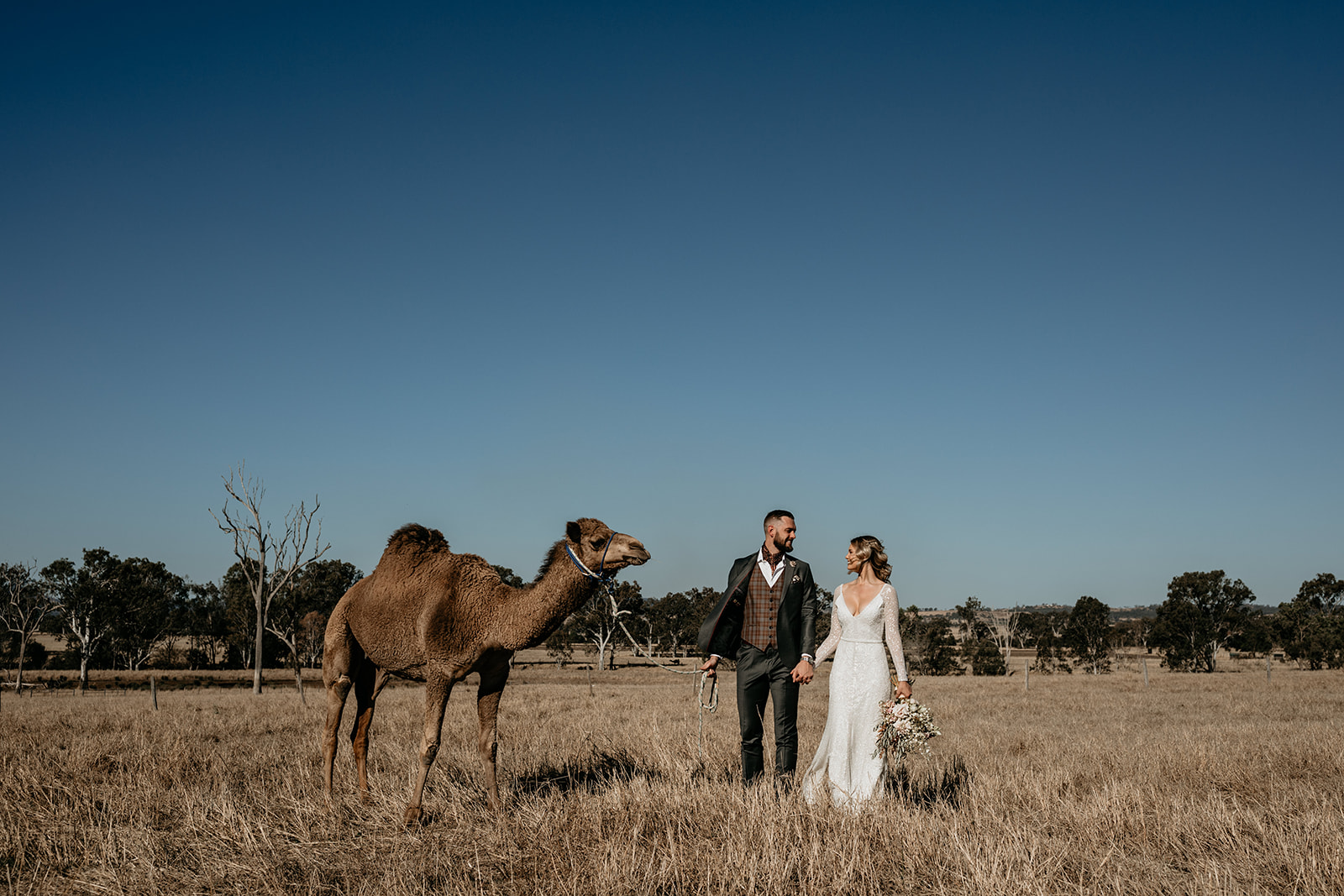 TO THE AISLE AUSTRALIA | FEATHER AND FINCH PHOTOGRAPHY LUXE COUNTRY WEDDING STYLED INSPIRATION SHOOT SCENIC RIM GOLD COAST WEDDINGS