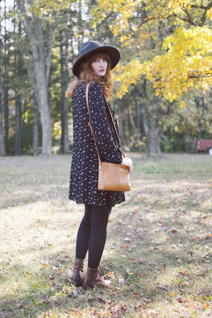The Flying Clubhouse: November Gold #falloutfit The Flying Clubhouse: November Gold #falloutfit