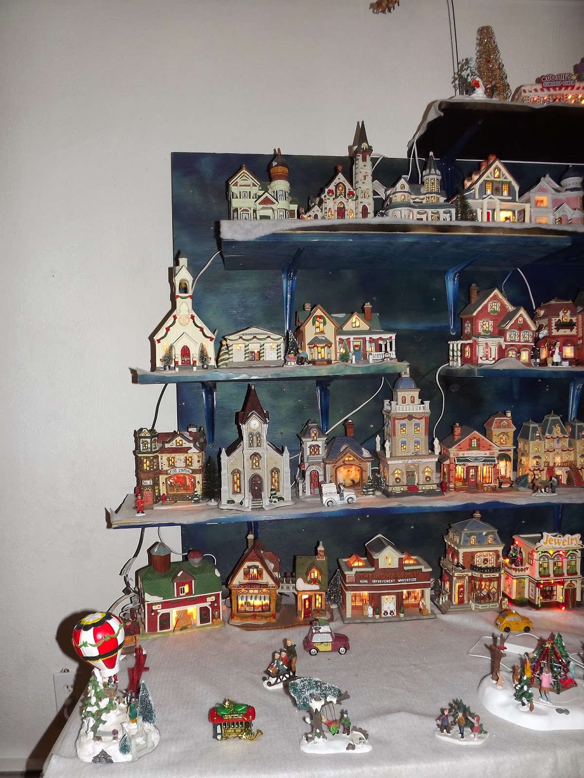 McMoments and Memories: Christmas Village 2013